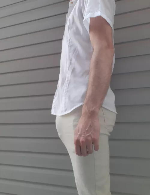 Happy Friday, bulge fans