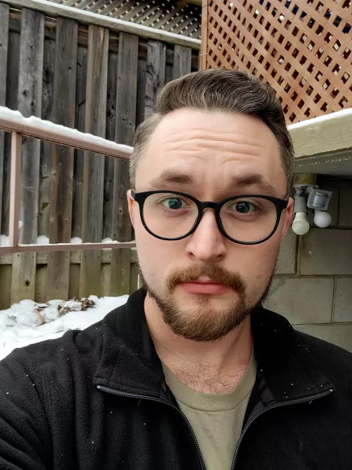 Happy Friday!! Time for a cold one boys 🤟