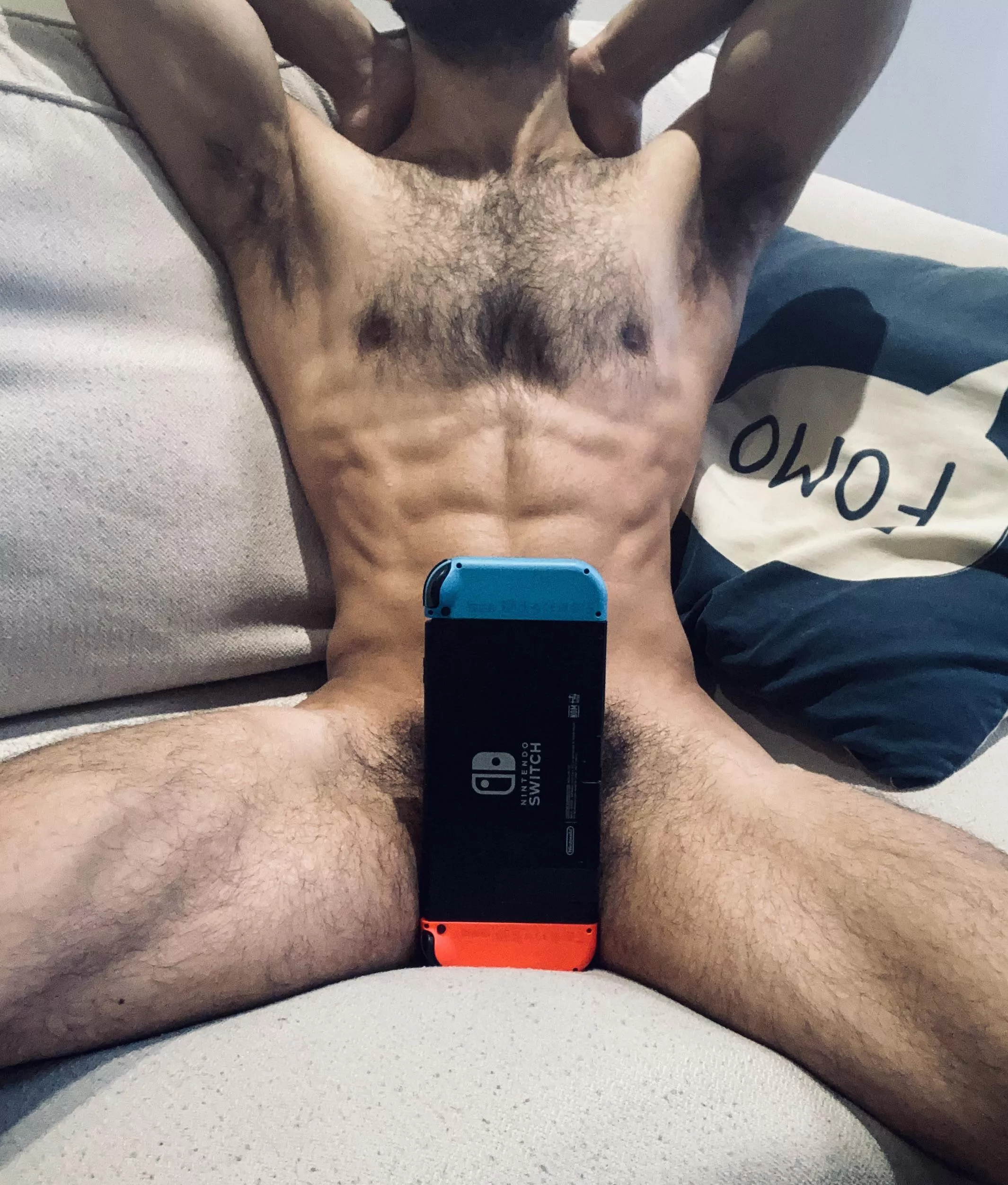 Hey bro, you down to come over and smash? (20)