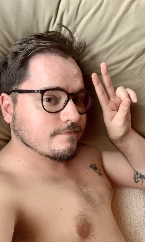 Hey, just chillin in Brazilian hot weather this time of the year… bout to start playing on game pass to finish off this Friday