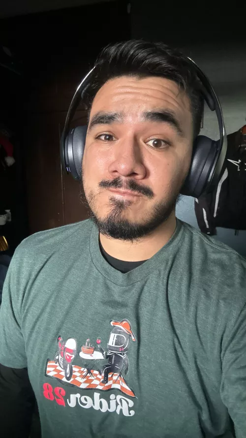 How have i been gaming without headphones my whole life 😭 these Sony 3D ones are WOW.