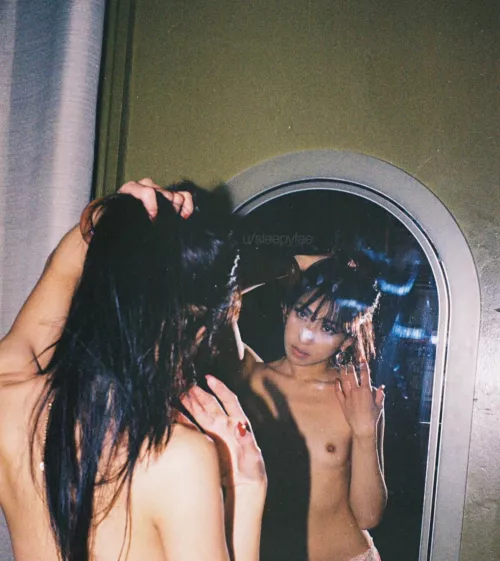 I love getting nudes taken on 35mm film because it’s so raw & natural. No editing or airbrushing✨🎞️