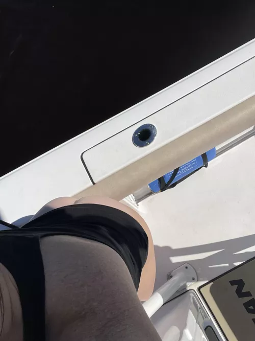 I love naughty boat days! I’m such a boat whore