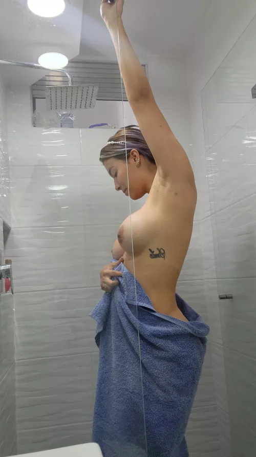 I'm a hopeless romantic with a sexual flair.