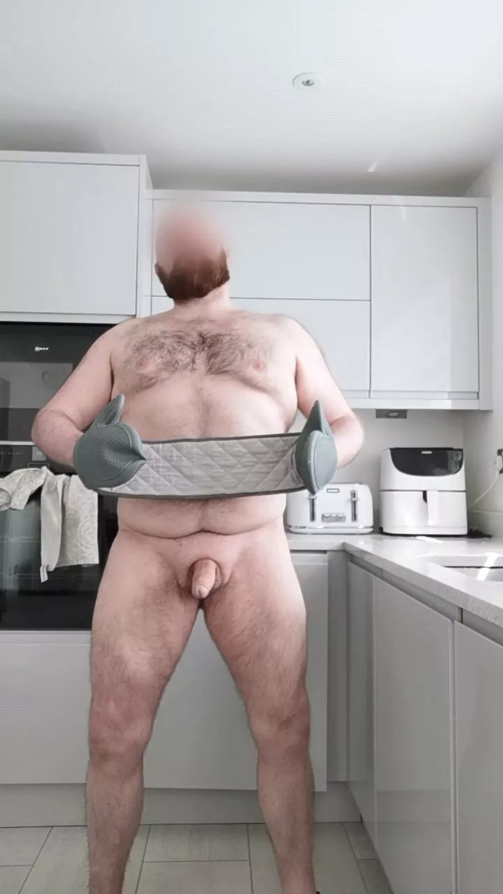 I'm ready to handle those hot buns