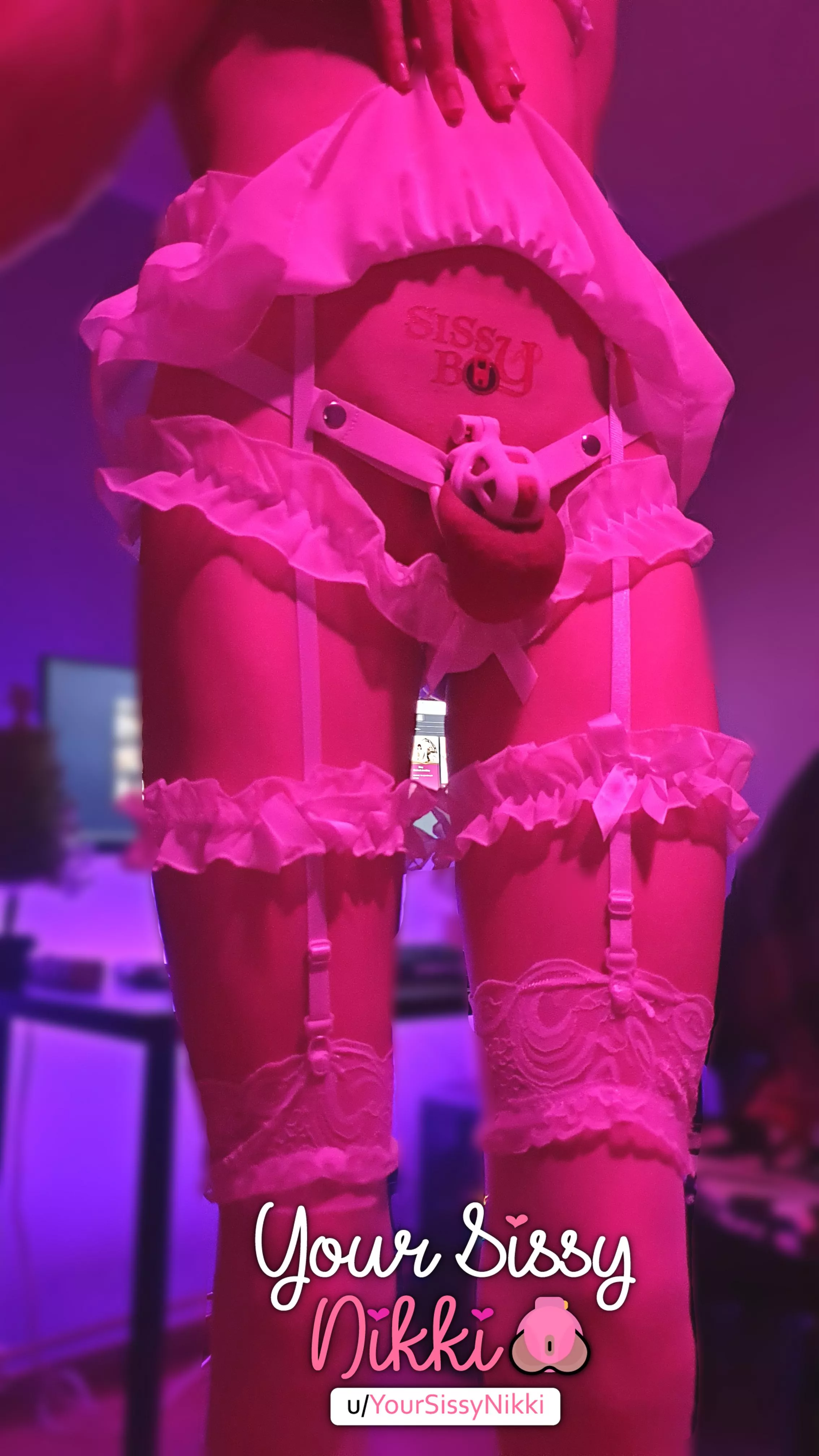 I'm very horny today🤤, do you like it ?❤