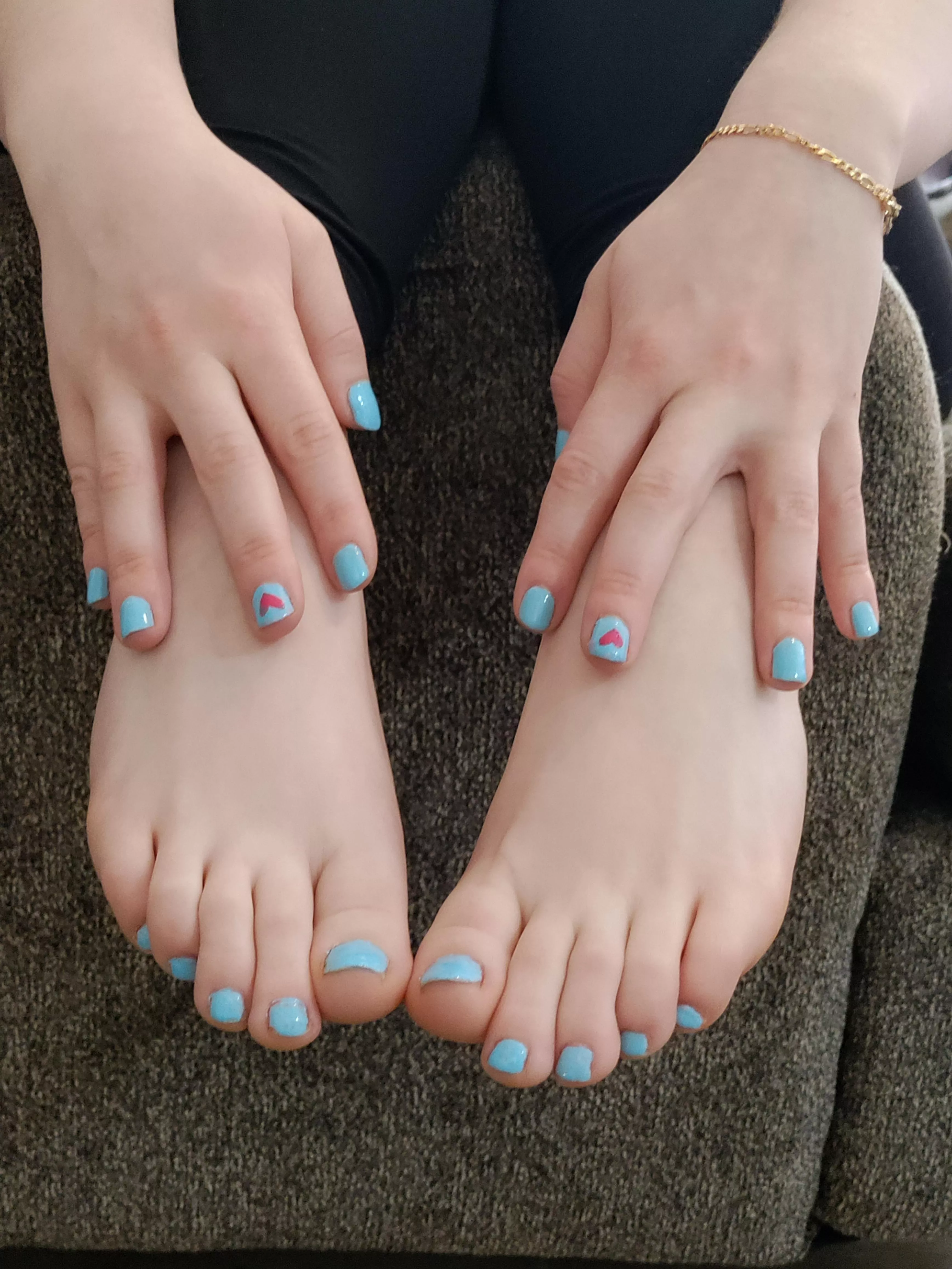 Just a cute pic with my nails! What do you think?