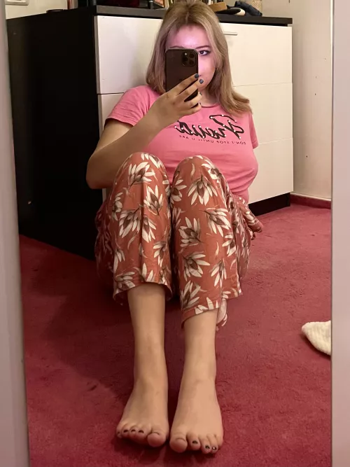 just had my pedicure done yesterday. does black suit me?