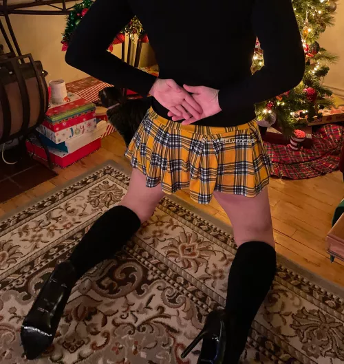 Loving my skirt. Hope you do, too.