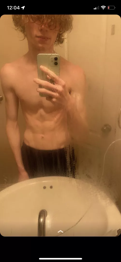 My chest hole always makes me feel a weird, but I think it looks good here :)