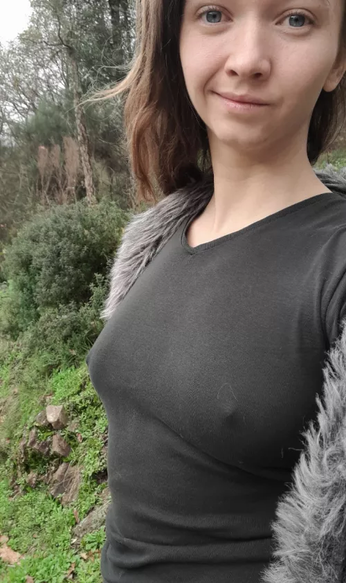 no bra... 😸 my freedom. your delight 😂