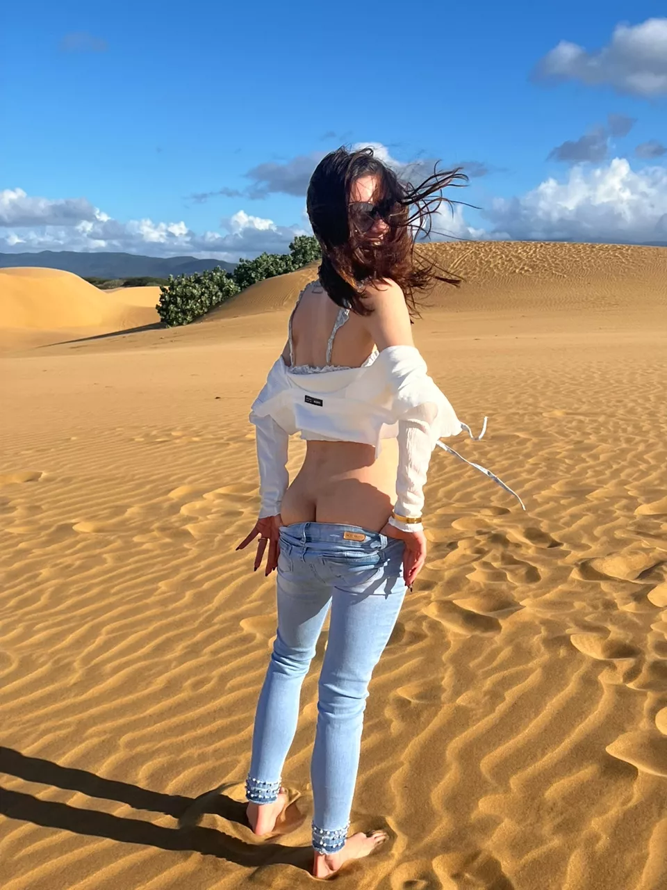 no pants no problem 🤭 do you want to see my tits outdoors?