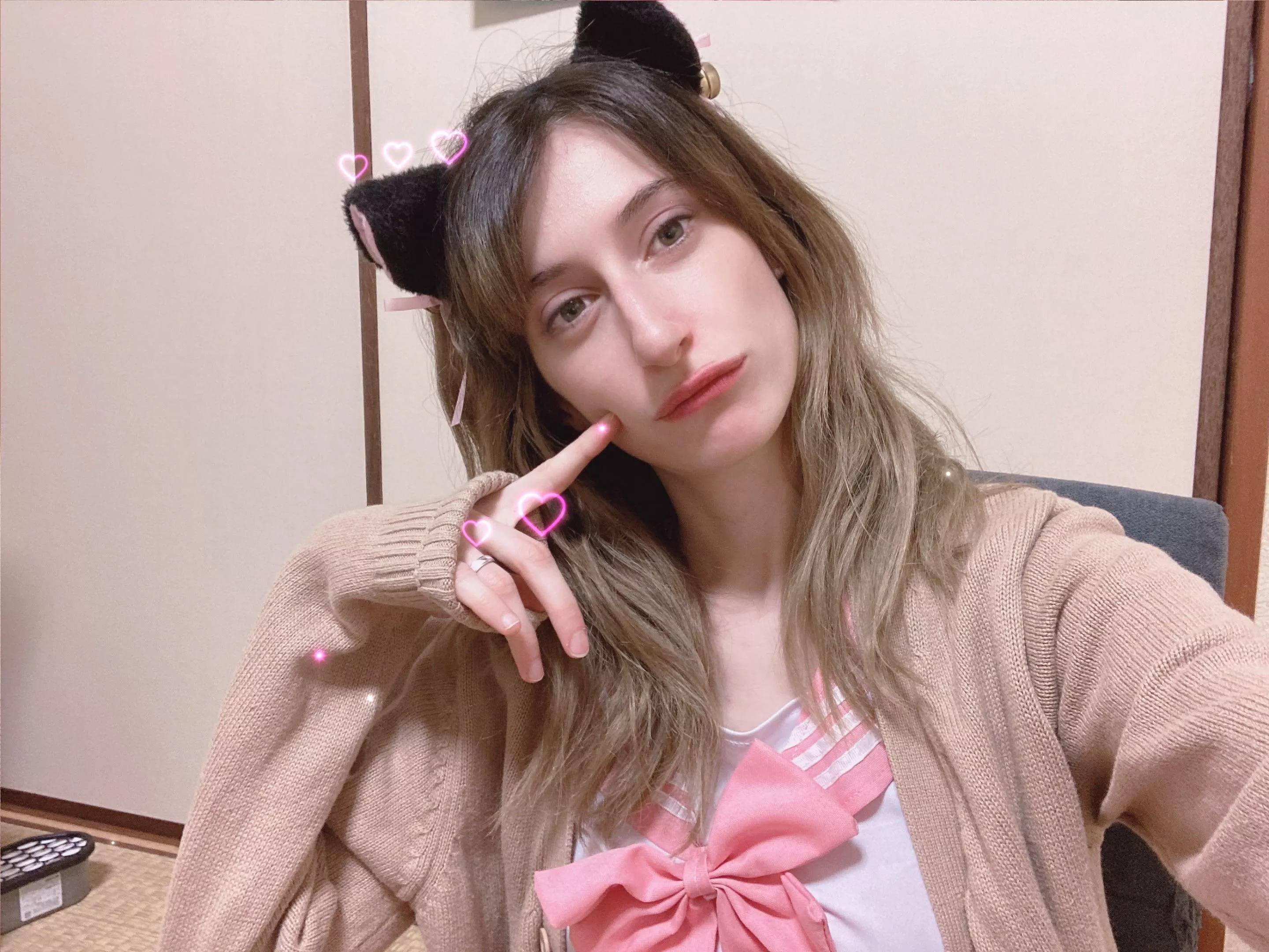 Nyan nyan konnichiwa