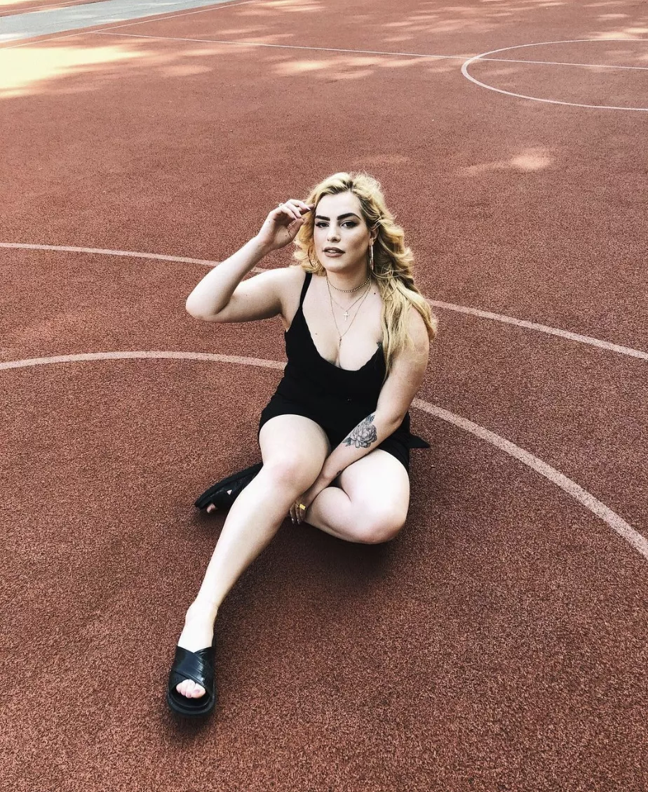 Oh hey there, lets fuck!