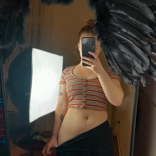 Sexy tummy... [img]