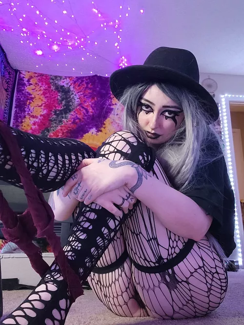 some call me a tease others call me annoying 😤