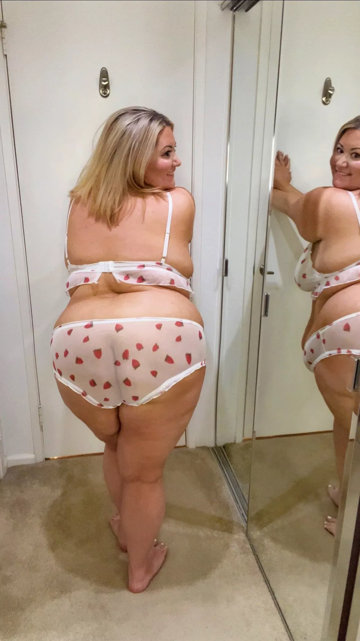 Sweet, juicy, and plump 🍓