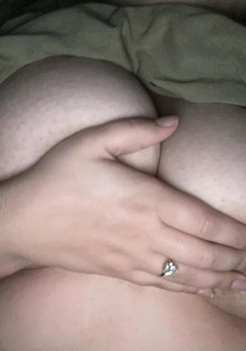 Take a guess who I sent this too😈. Hint-not my husband 😉