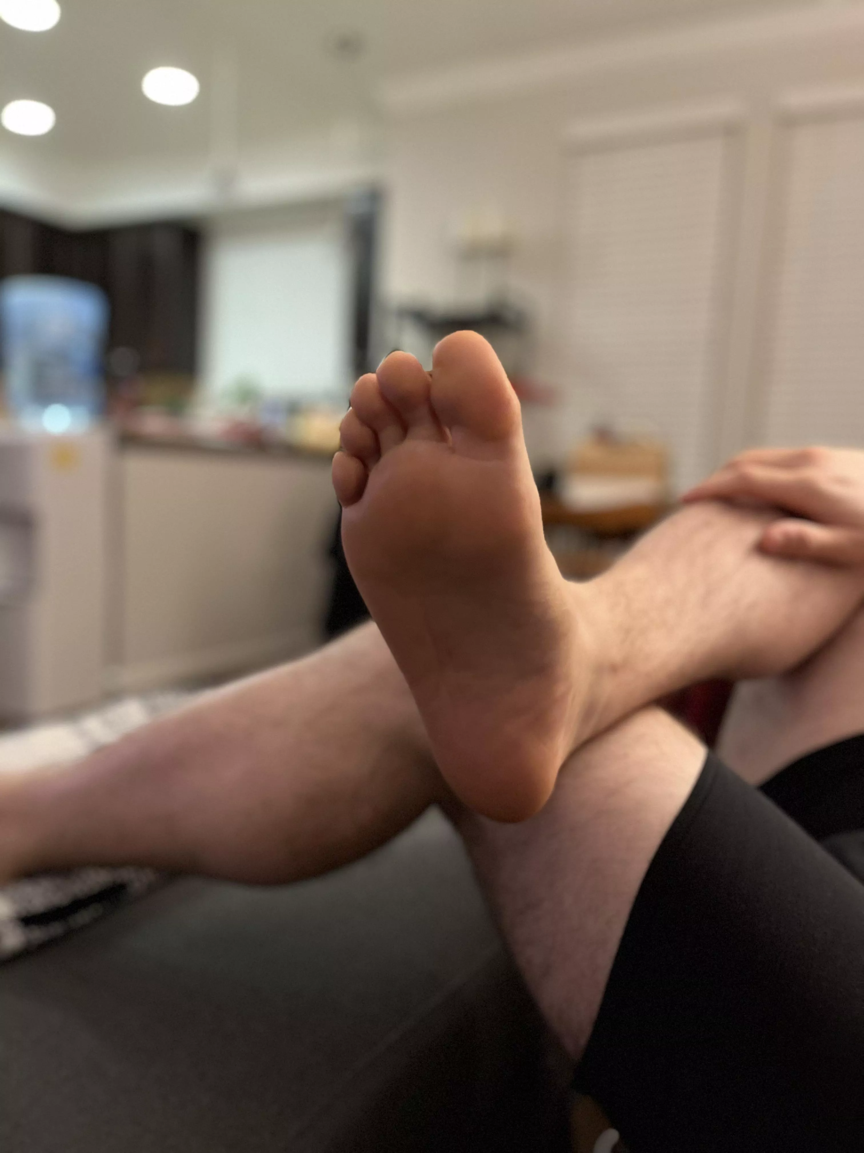 Waiting for my footboy to show up 😏🦶🏼👌🏽