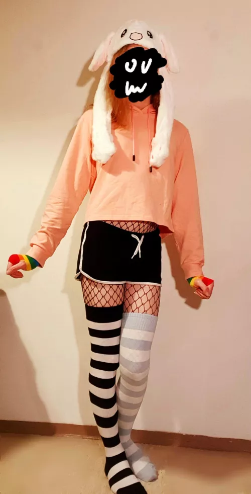 Wanna take me out for dinner? >.<