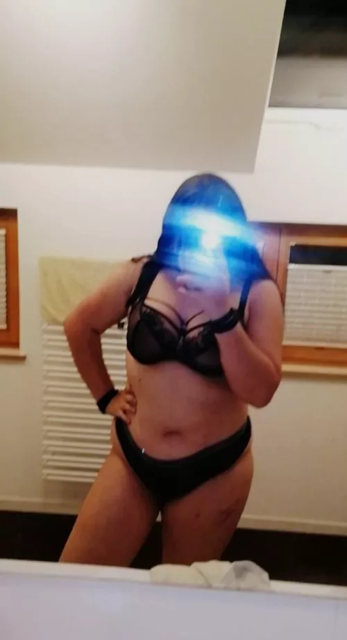 What catches ur attention first?