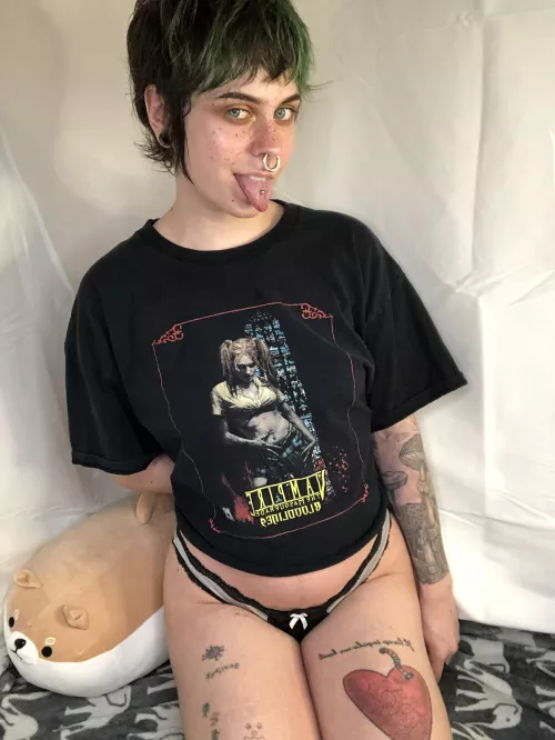 what clans do you pick if you play vtmb? I always pick malkavians <3 [Enby]