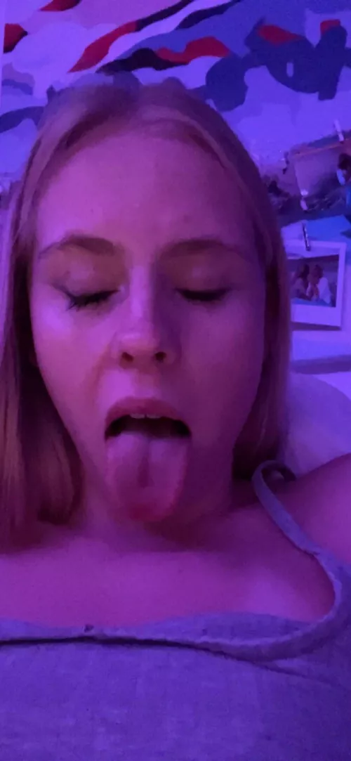 While with Freddie lol wantin to suck me dry