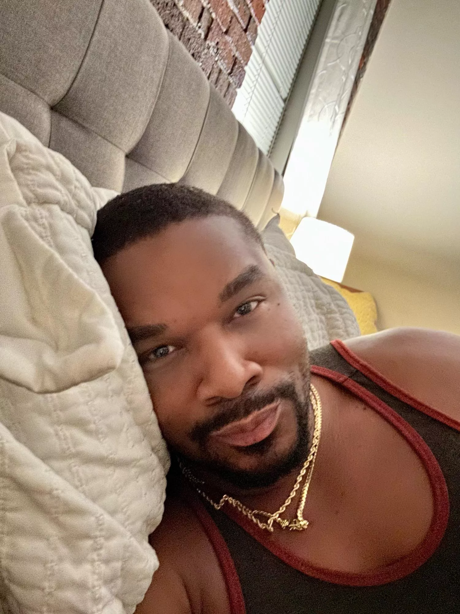 Who else battles late night cravings? 🙋🏽‍♂️