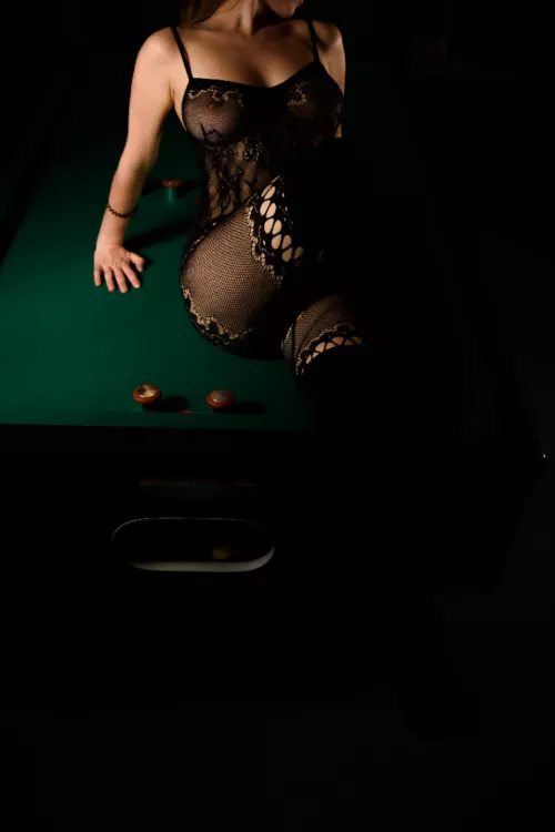 who wants to play a biljart game😊?