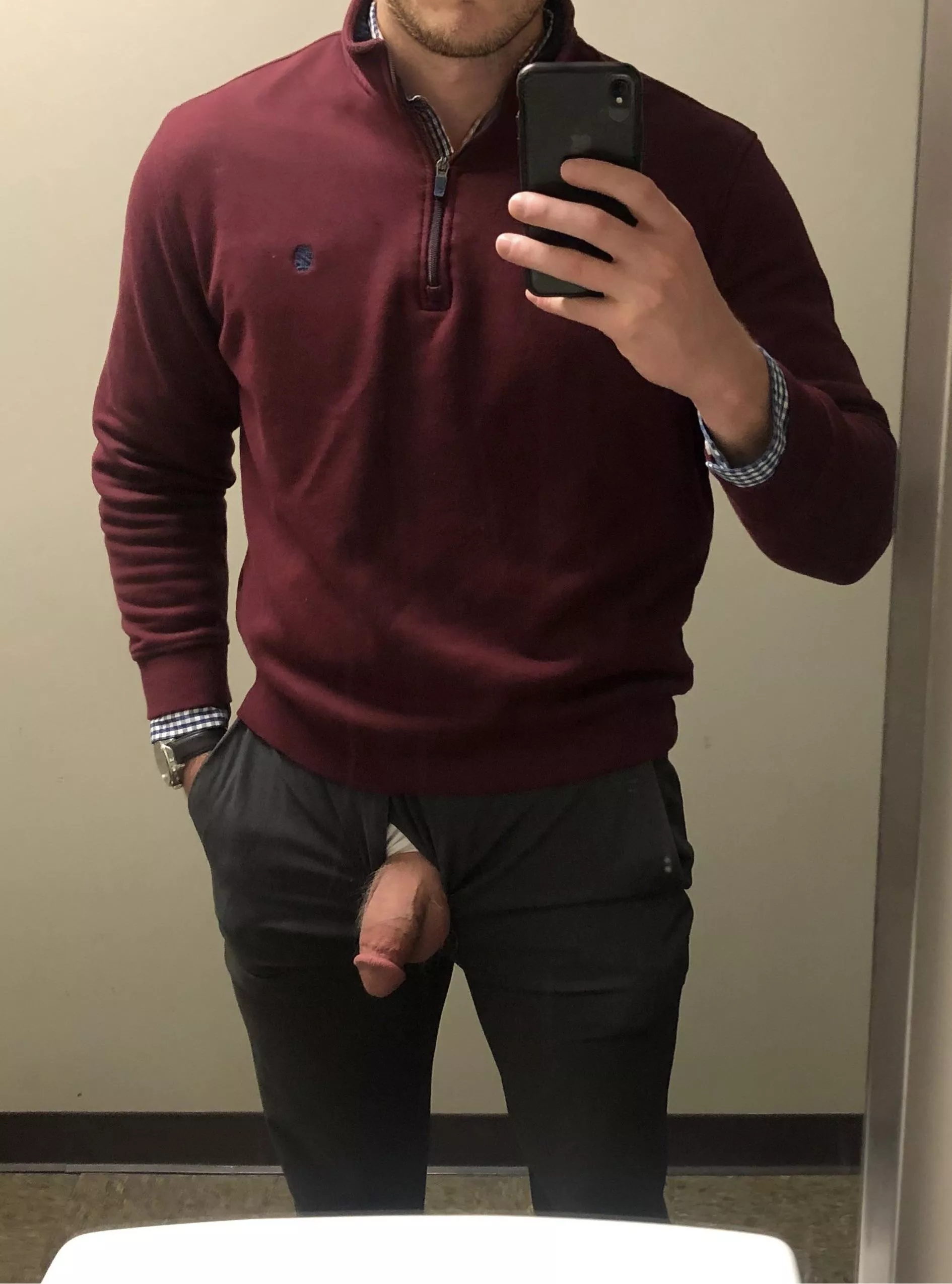 Your boss’s married cock needs your attention in the stall