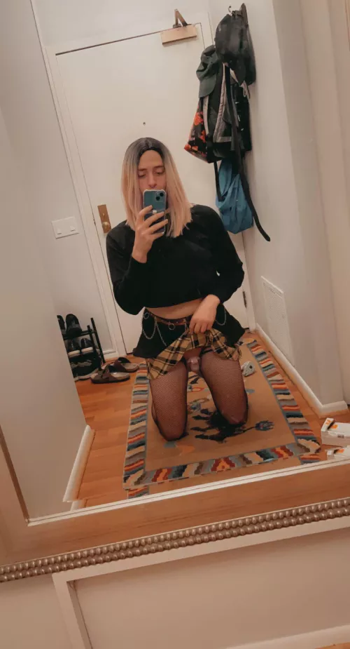 1 like = 2 hours locked / 1 comment = 5hrs locked 🔒 put my masculinity away for good 😊