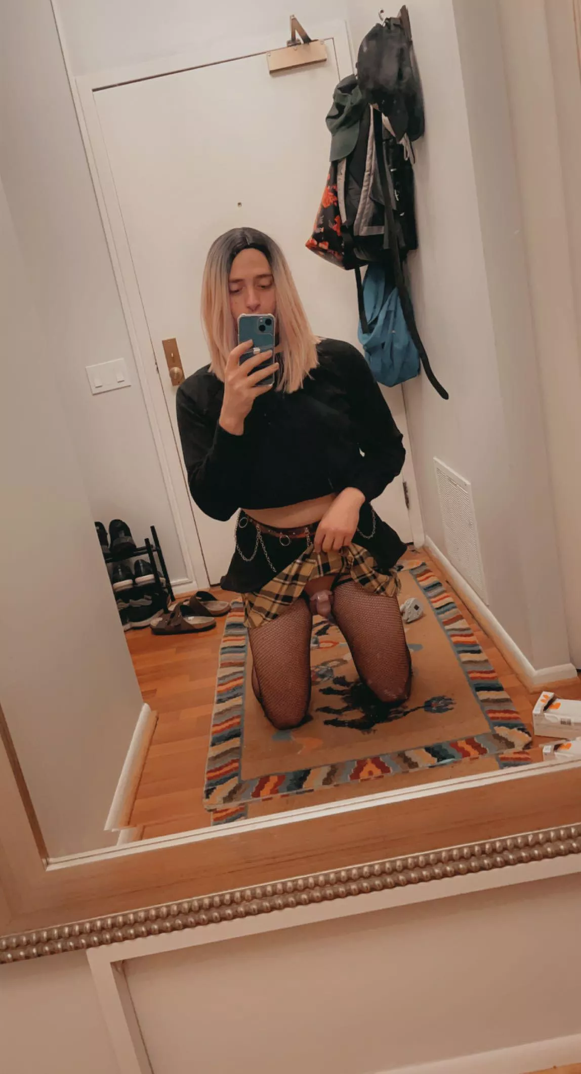 1 like = 2 hours locked / 1 comment = 5hrs locked 🔒 put my masculinity away for good 😊