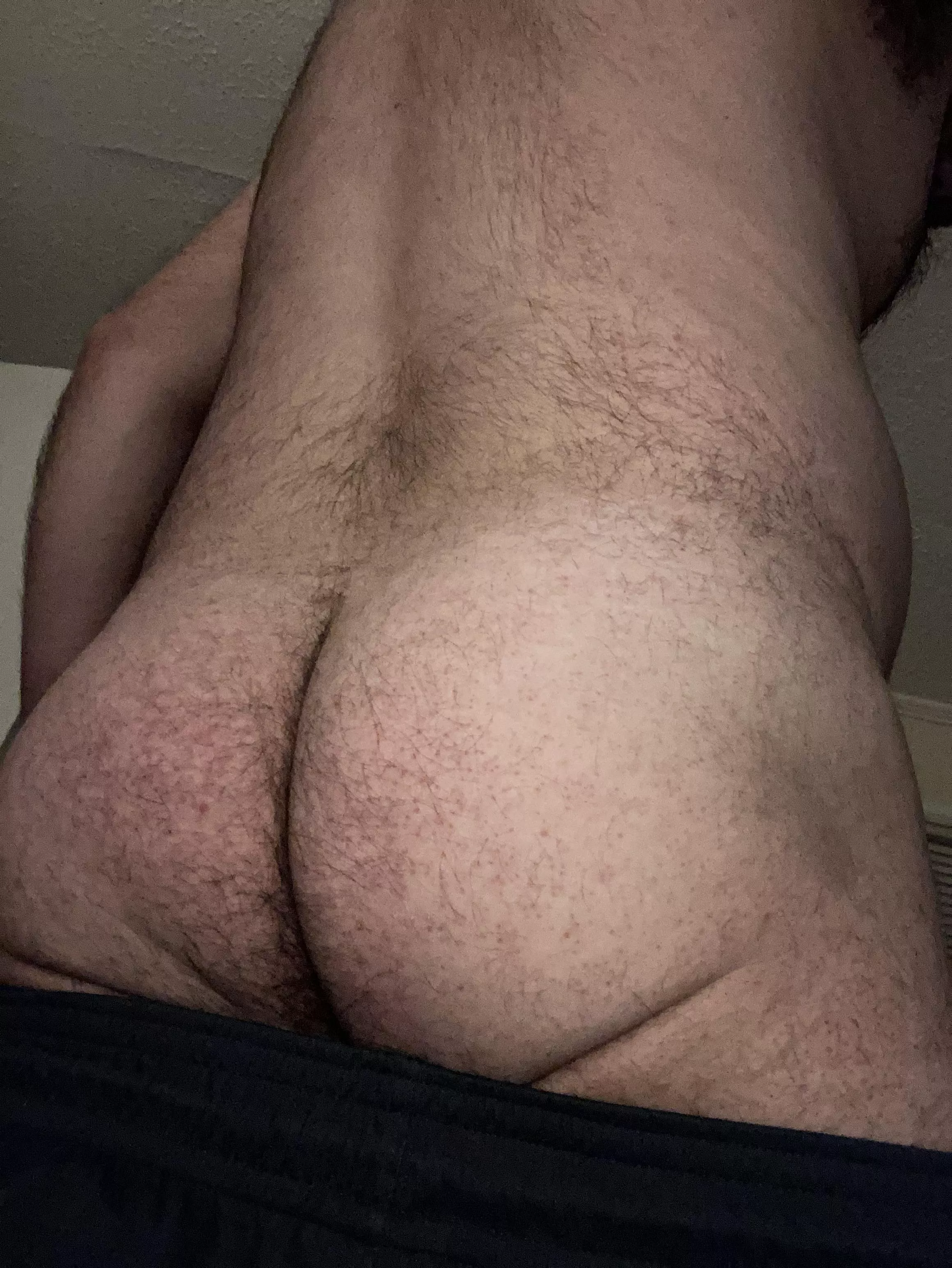 2nd post i had a few people like my hairymanass 39/M