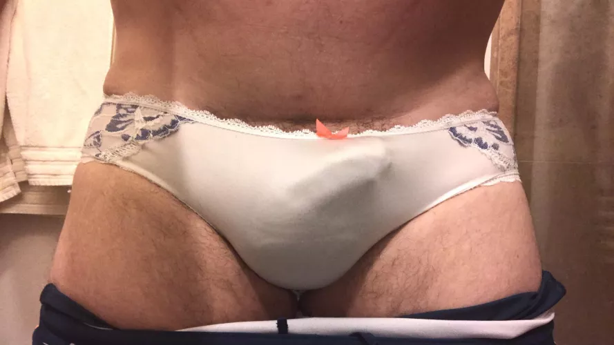 42M and love to wear. Let’s chat.