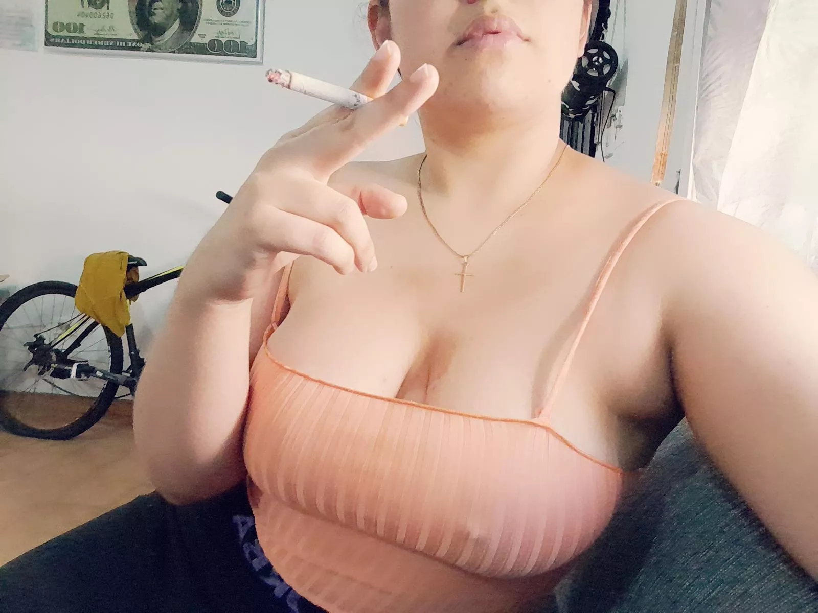 Any smoking fetish tell me!