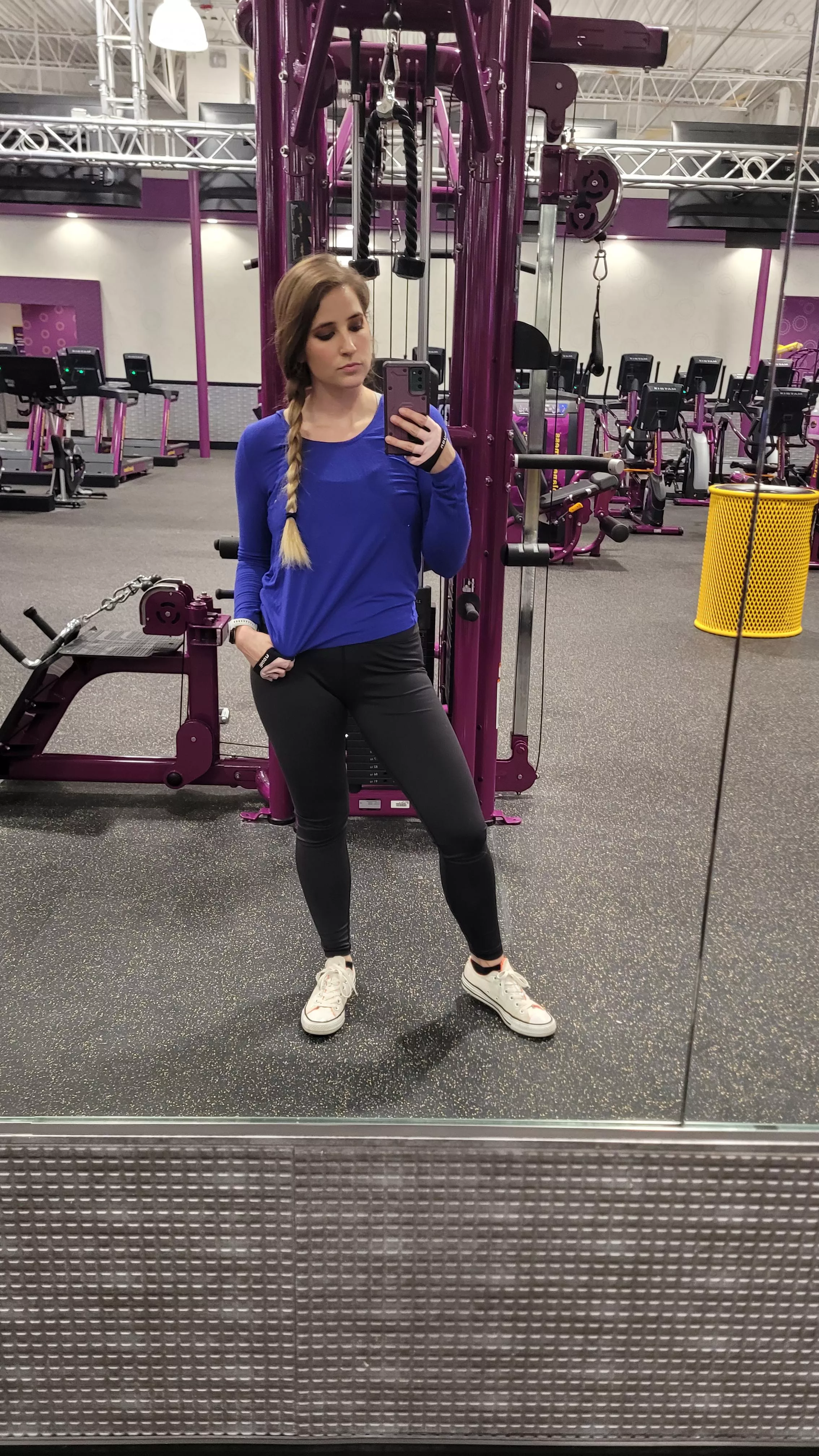 Best part about going to the gym ridiculously late, it's empty 🥳