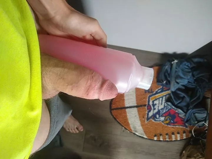 big softie vs shampoo bottle i love to show off