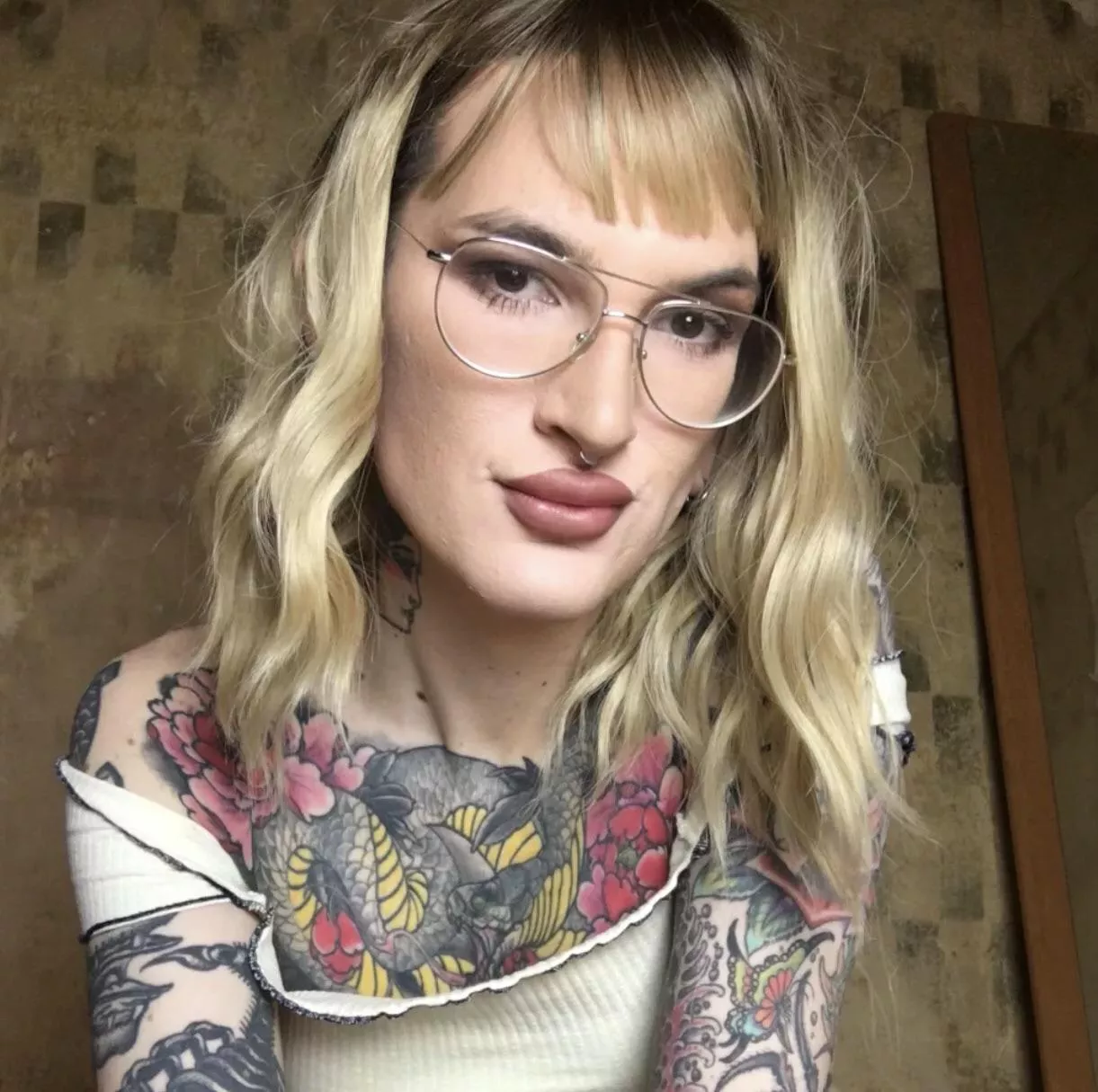 Dad said I look intimidating. Is this true?😕😕