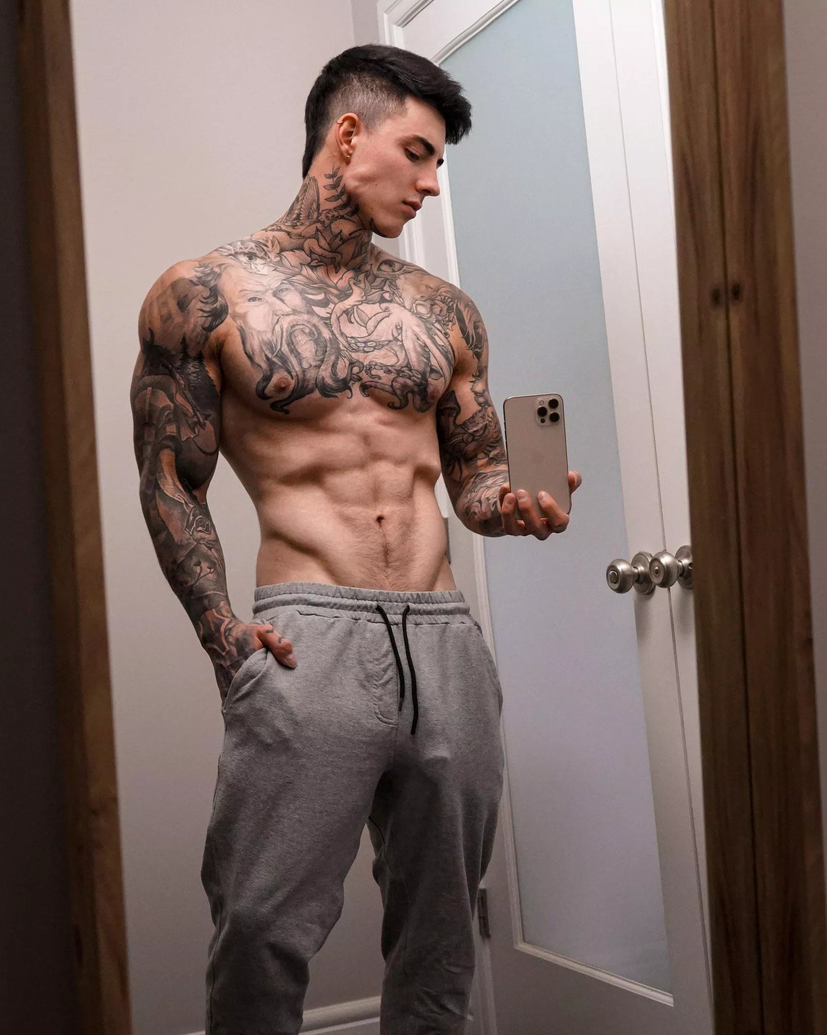 Do you like my gray sweats?