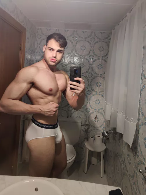 Eaters are welcumed, any volunteer? (26)(m)(bi)