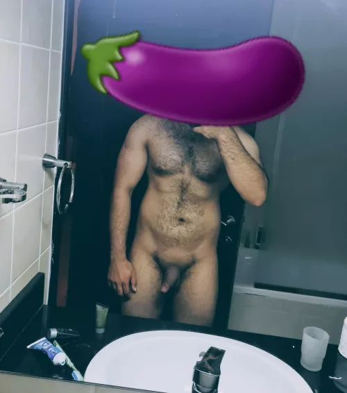 Gf just gone out with girls,and my pipe needs sucking on.i might fuck the granny next door again.