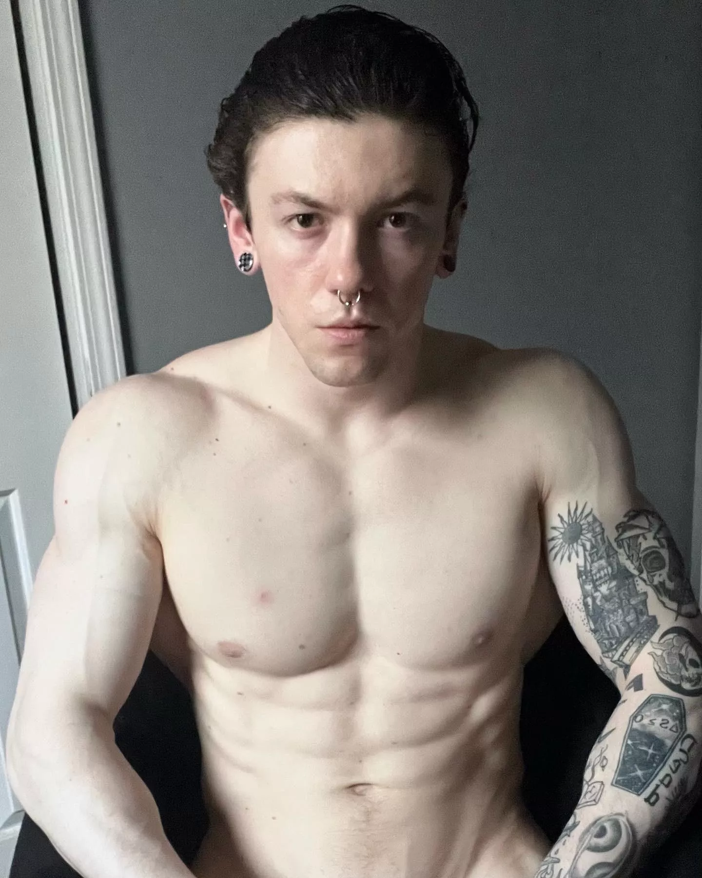 Good afternoon! I want someone to play with today 😈🤤😏