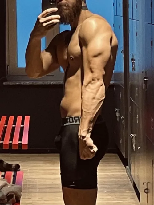 Handstand gave me this pump