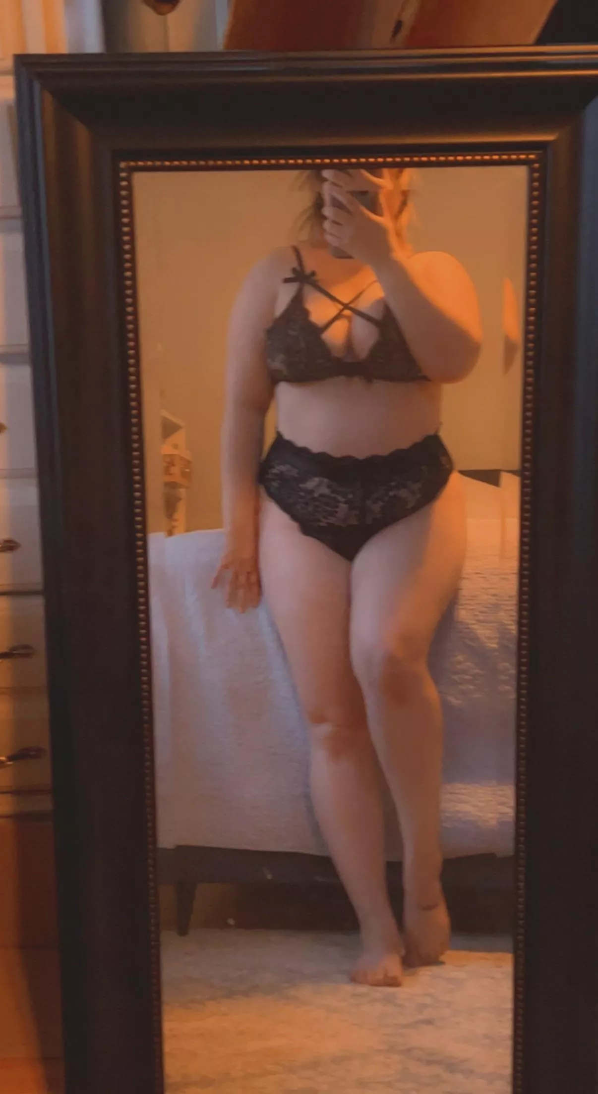 I hope you love these curves [34F]