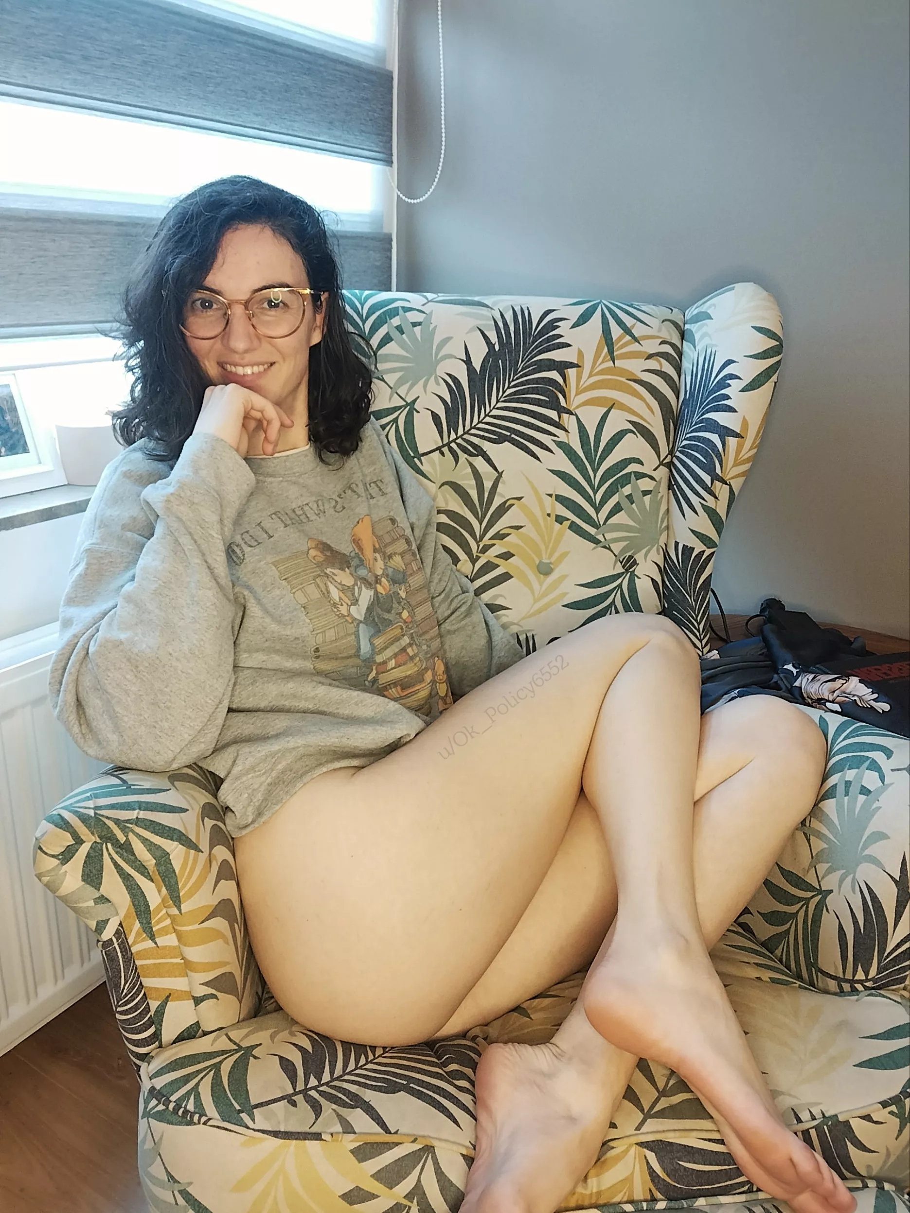 I was a bit cold, so I put on a sweater😇