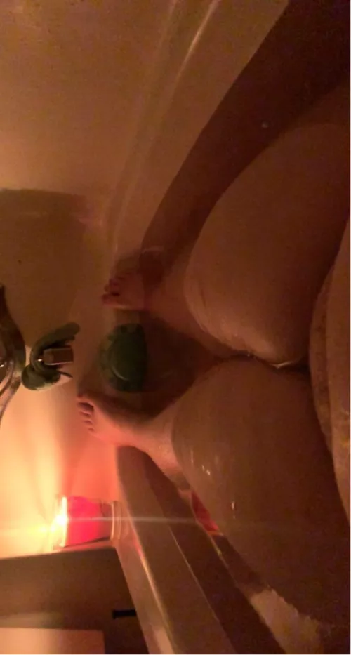 Join me in the bath?💕💕