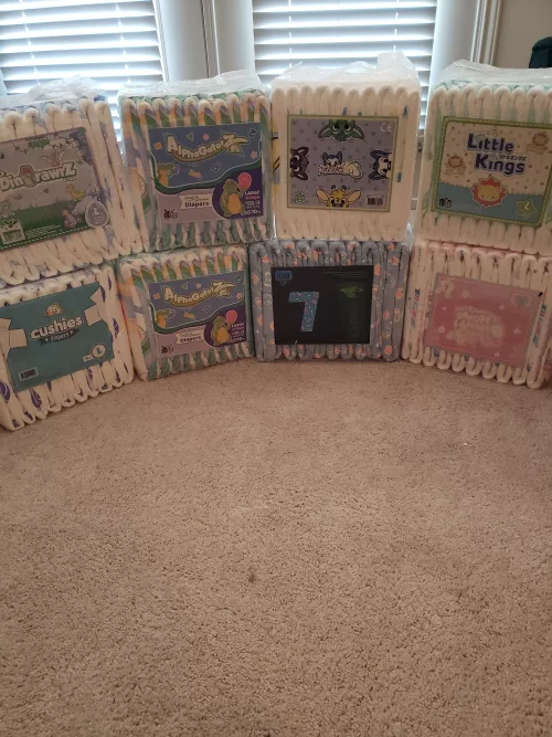 Just got home from vacation to a new box of diapers from ABU! About to spend the rest of the weekend padded! 😁