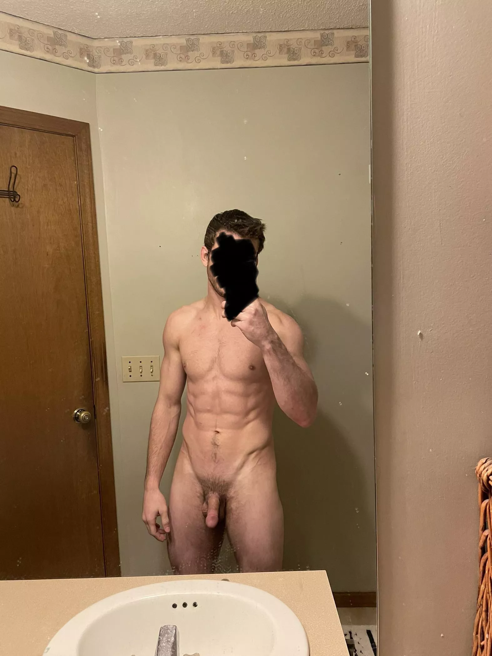 (M) 22, guess what sport I play