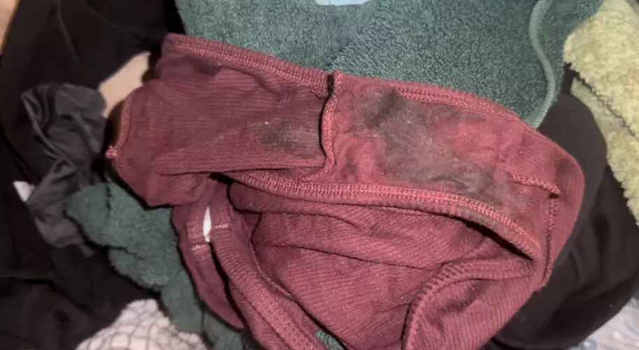 Moms wet panties. DM for more.