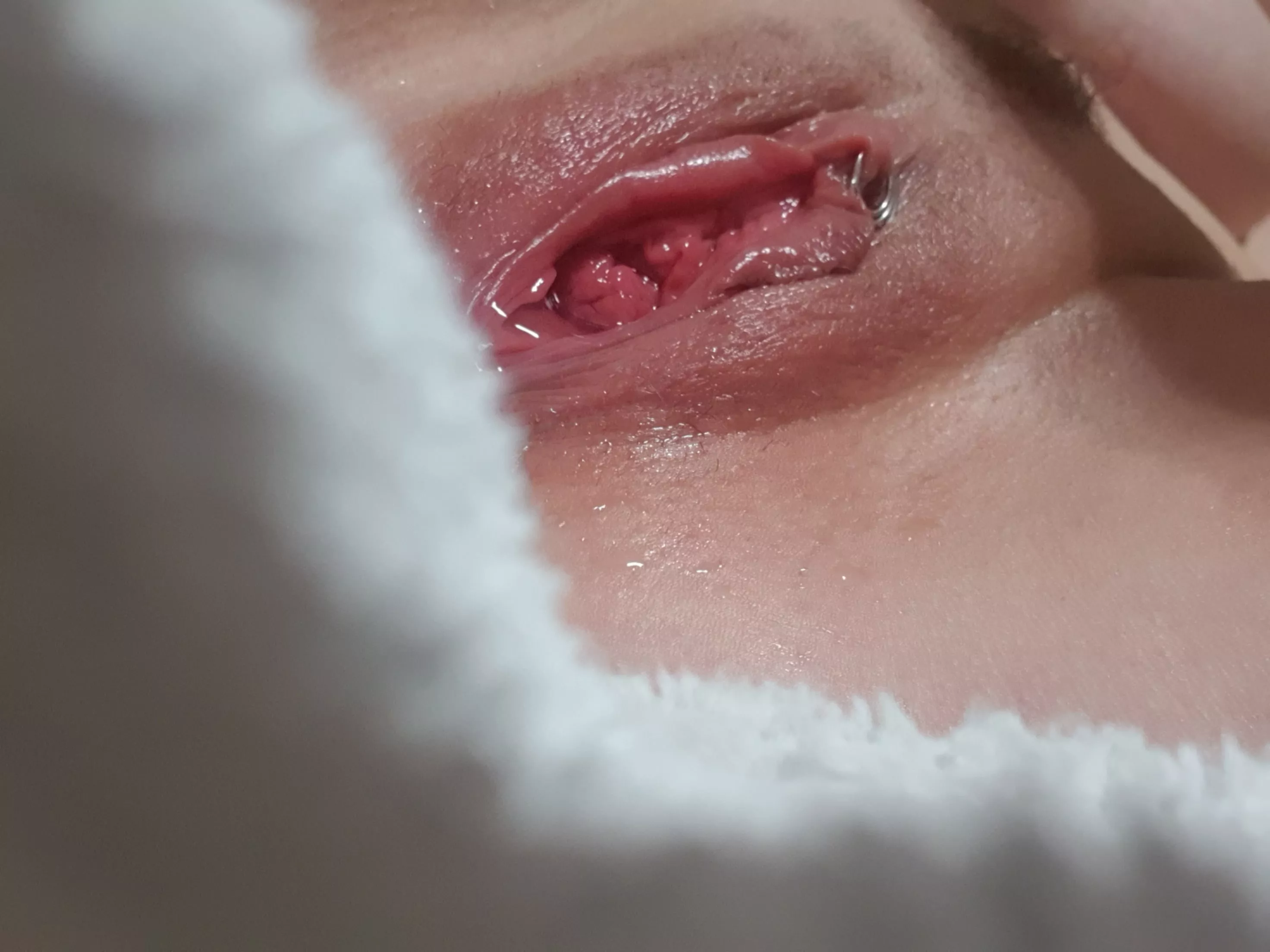 My pussy loves to be gaped by hung bulls, can you notice🤭🥵